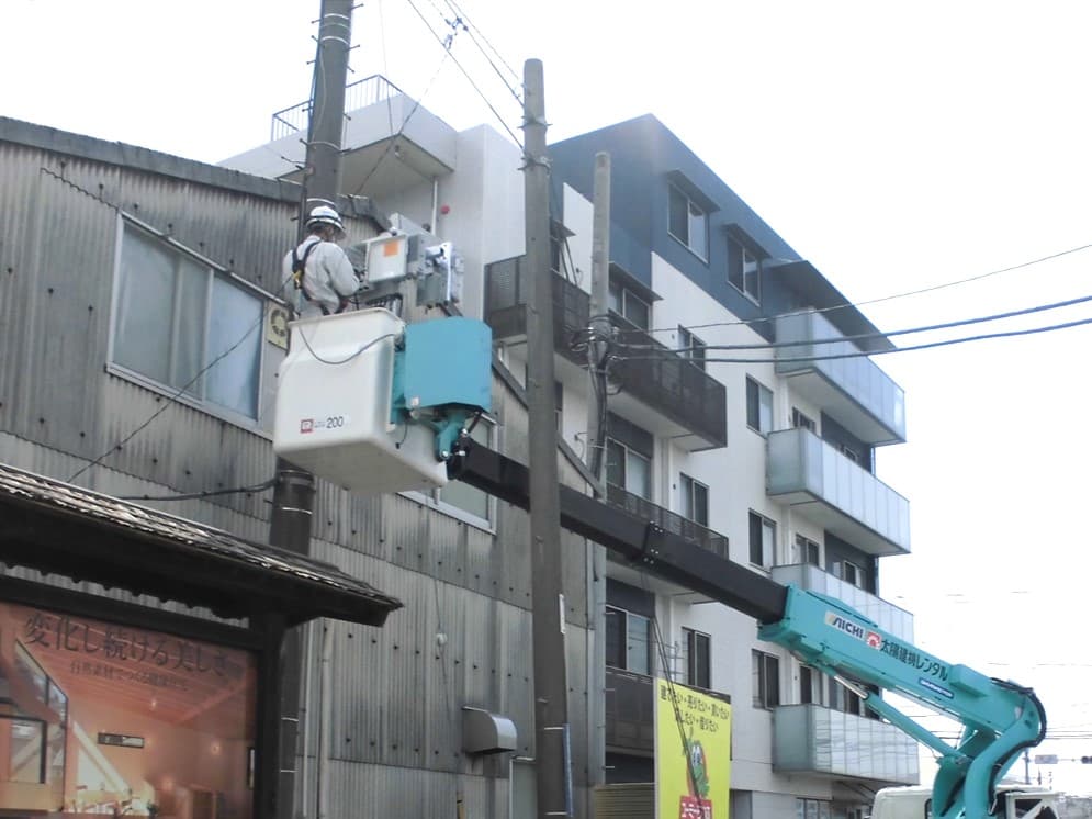 通信工事作業風景